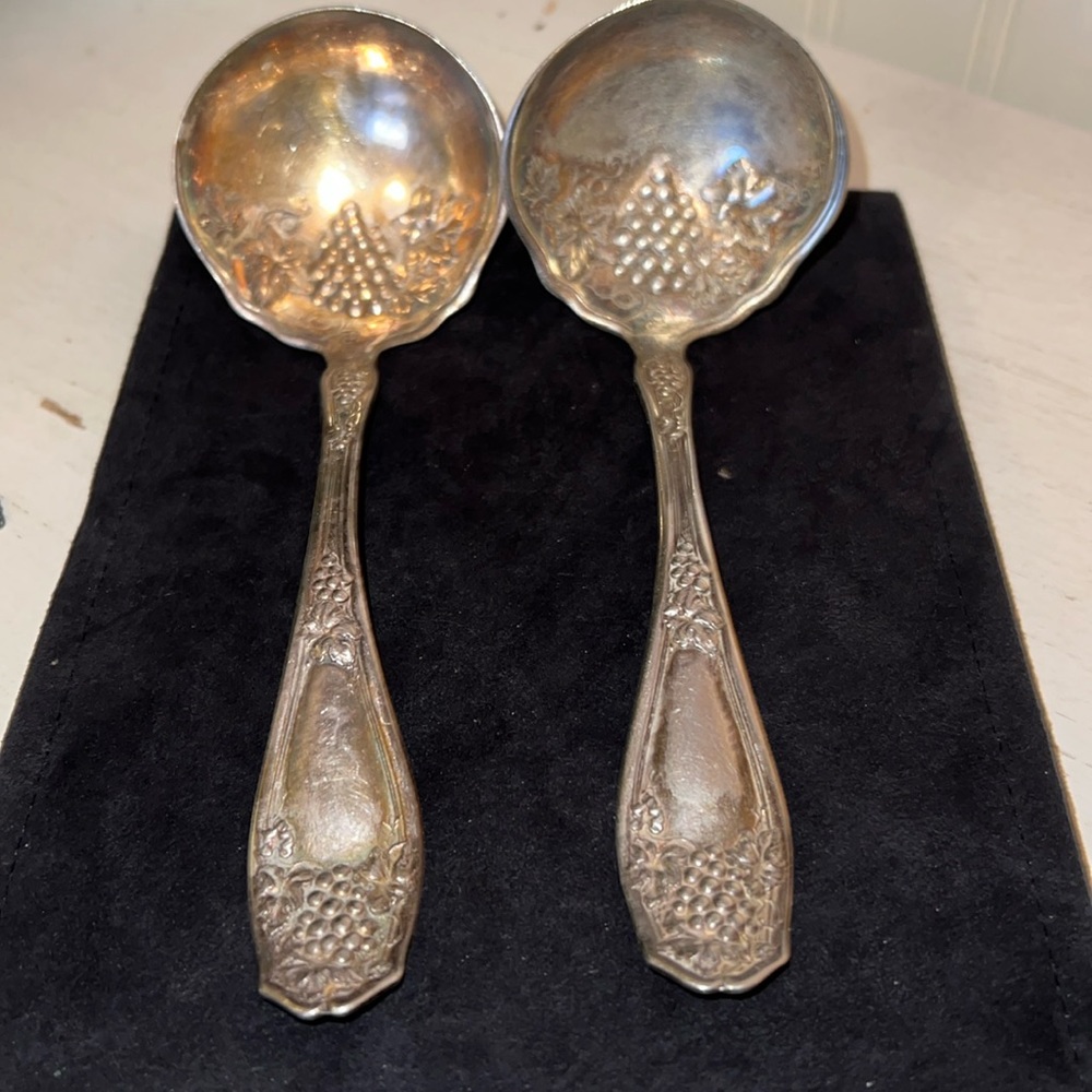 2 R.C.C.O. Rcco silver plate ladles grape pattern
